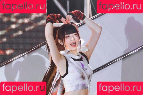 Hanni Pham Onlyfans Photo Gallery 