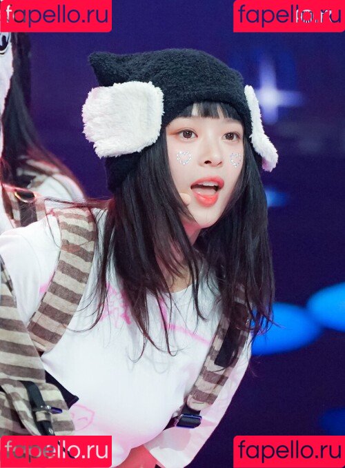 Hanni Pham Onlyfans Photo Gallery 