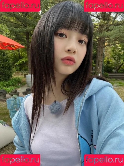 Hanni Pham Onlyfans Photo Gallery 