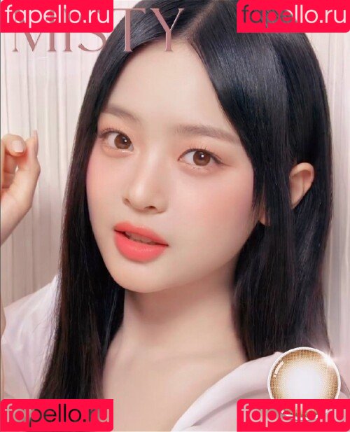 Hanni Pham Onlyfans Photo Gallery 