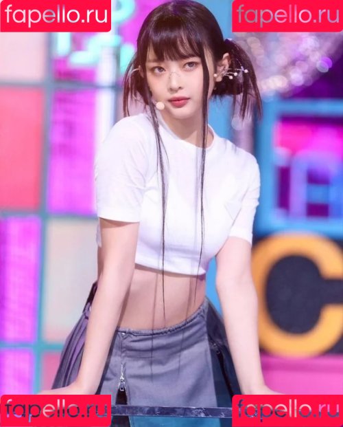 Hanni Pham Onlyfans Photo Gallery 