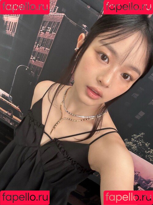 Hanni Pham Onlyfans Photo Gallery 