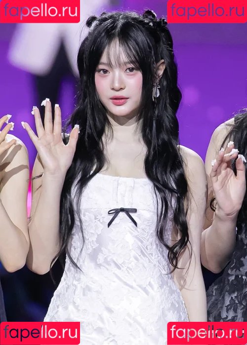 Hanni Pham Onlyfans Photo Gallery 