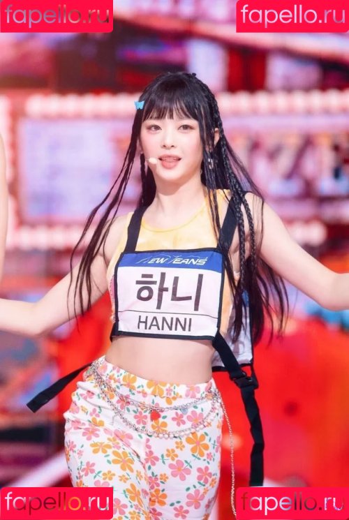 Hanni Pham Onlyfans Photo Gallery 