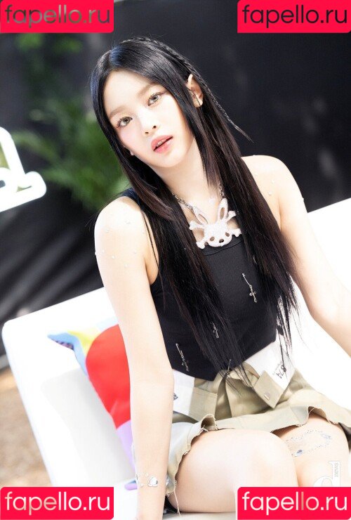 Hanni Pham Onlyfans Photo Gallery 