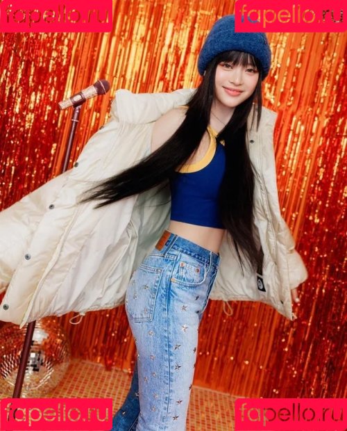 Hanni Pham Onlyfans Photo Gallery 