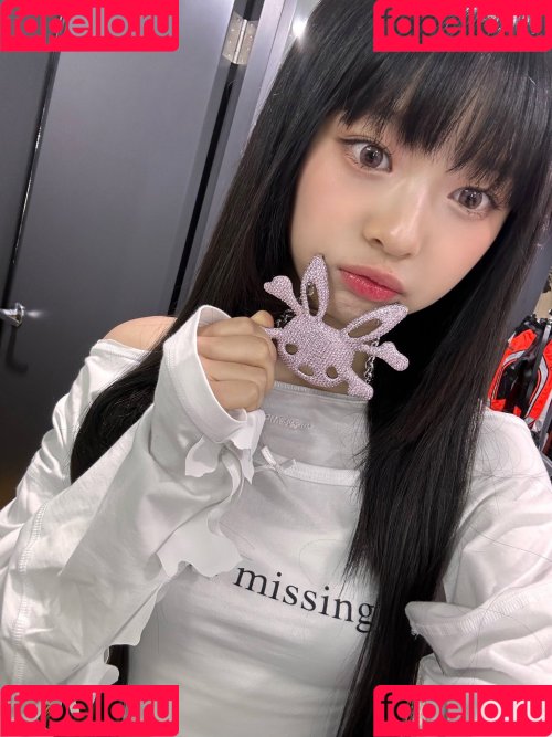 Hanni Pham Onlyfans Photo Gallery 