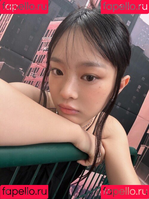 Hanni Pham Onlyfans Photo Gallery 