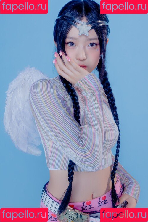 Hanni Pham Onlyfans Photo Gallery 