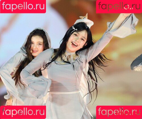 Hanni Pham Onlyfans Photo Gallery 