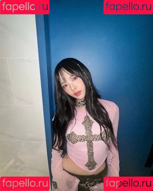 Hanni Pham Onlyfans Photo Gallery 