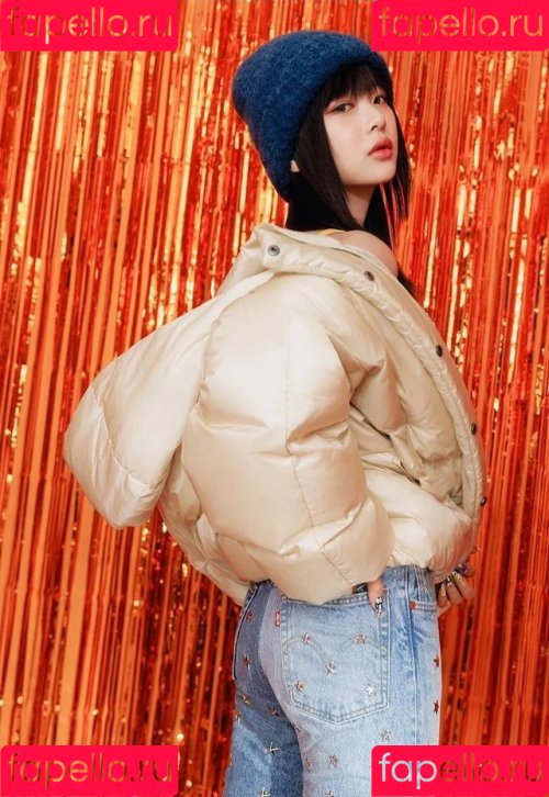 Hanni Pham Onlyfans Photo Gallery 