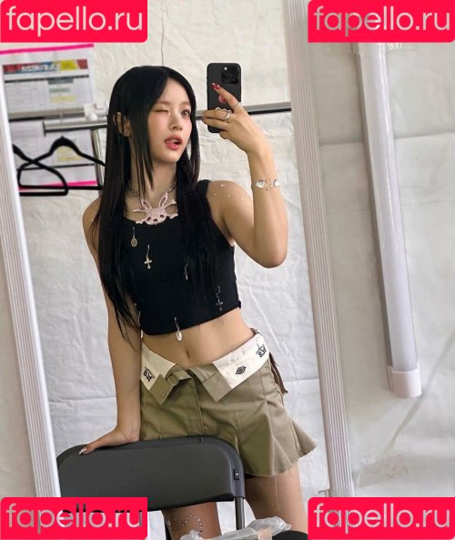 Hanni Pham Onlyfans Photo Gallery 