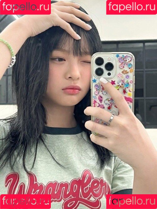 Hanni Pham Onlyfans Photo Gallery 