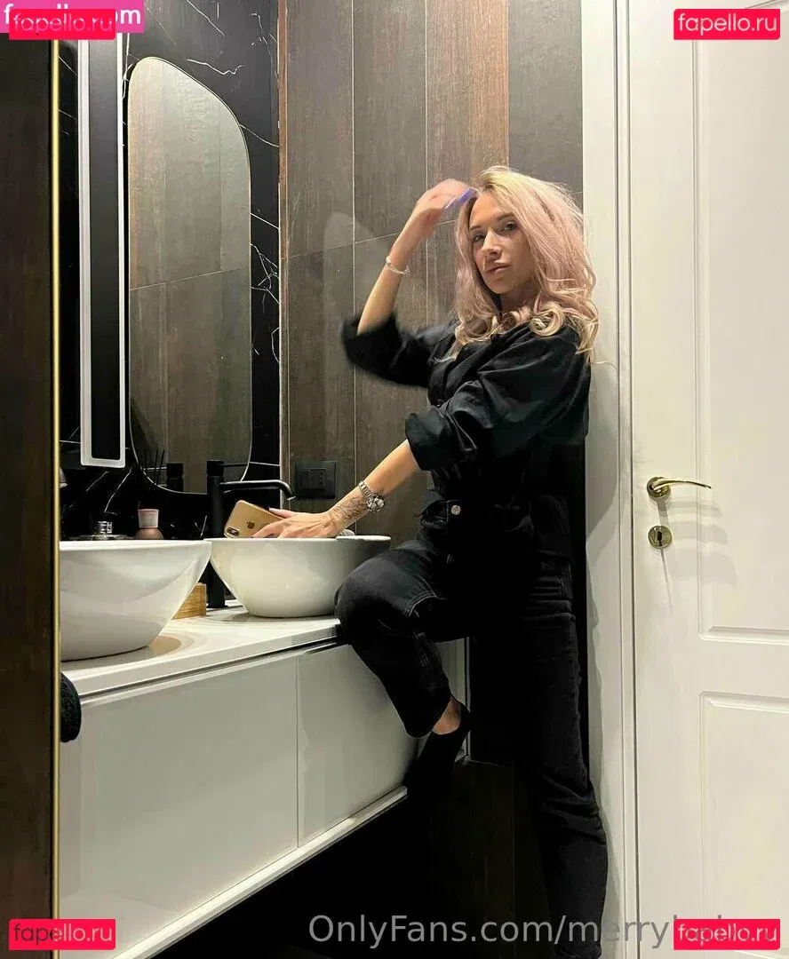 merrybabyy Onlyfans Photo Gallery 