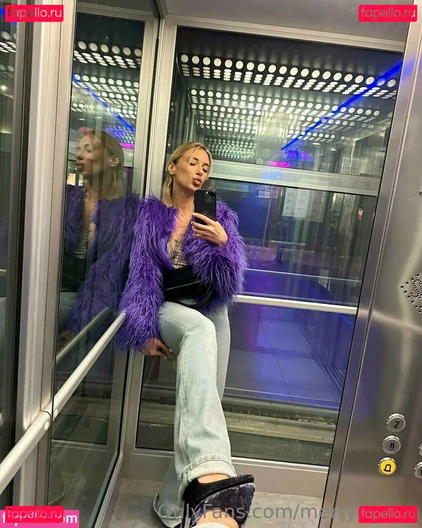 merrybabyy Onlyfans Photo Gallery 