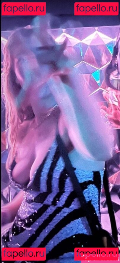 Becky Hill Nude Onlyfans Photo 8