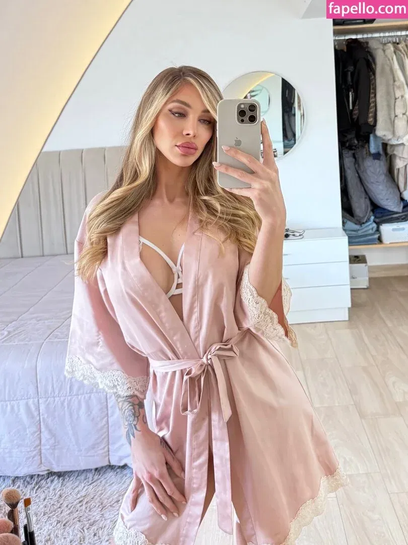 Romina Malaspina Onlyfans Photo Gallery 