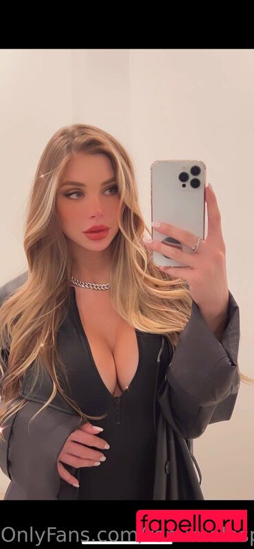 Romina Malaspina Nude Onlyfans Photo 40