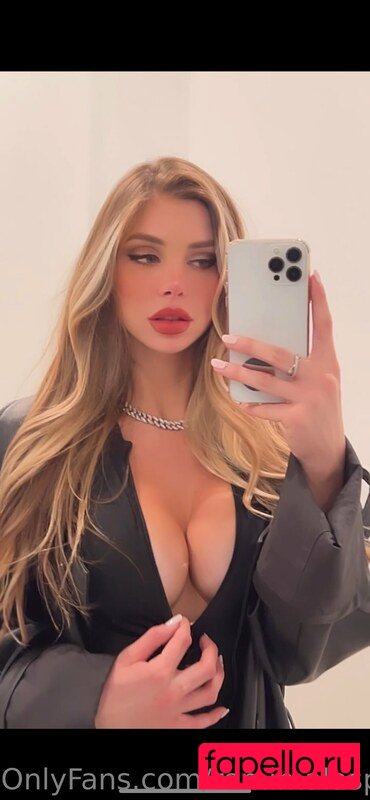 Romina Malaspina Nude Onlyfans Photo 39