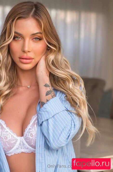 Romina Malaspina Nude Onlyfans Photo 23