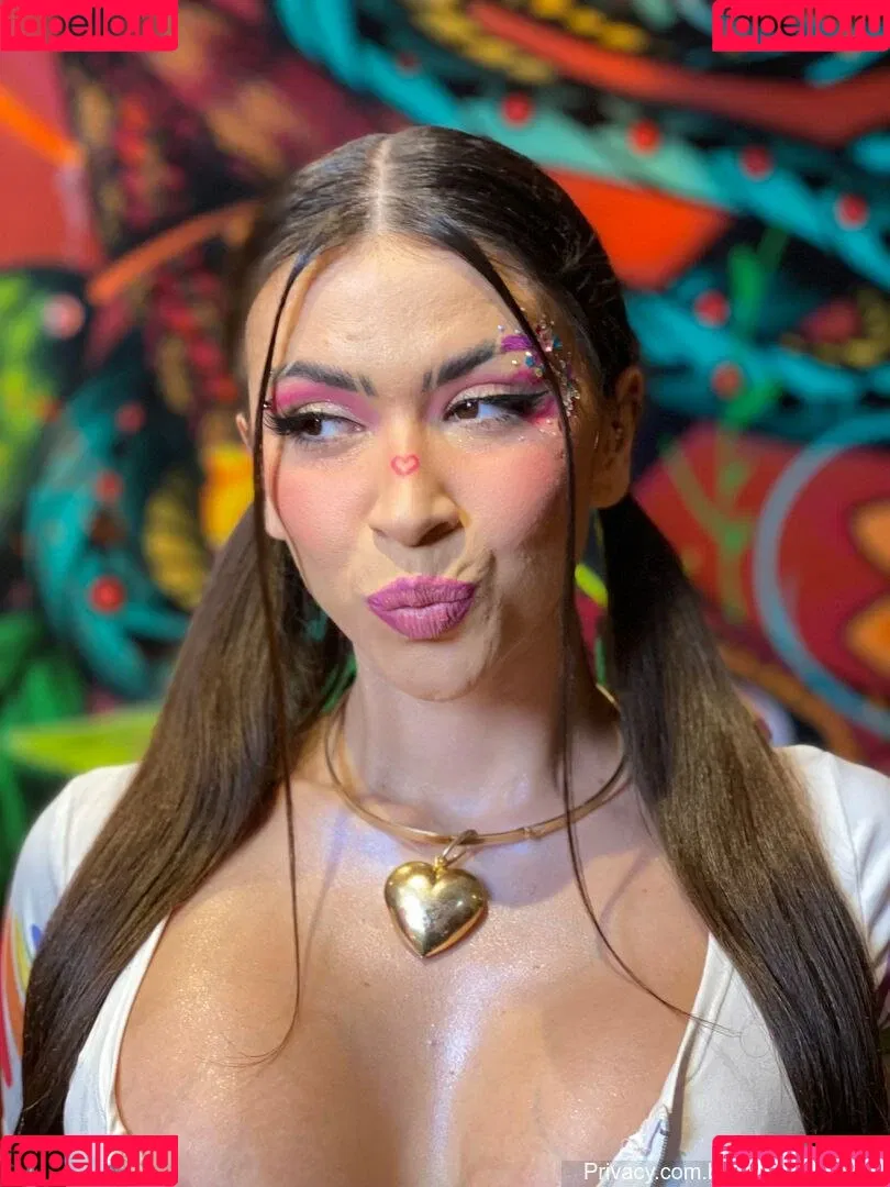 MC Pipokinha Onlyfans Photo Gallery 