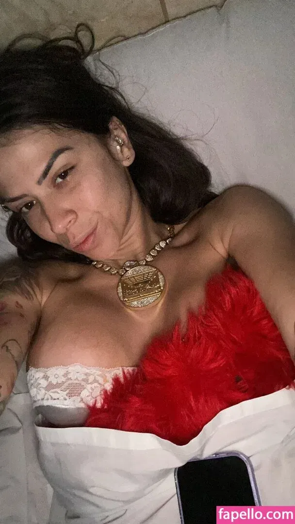 MC Pipokinha Onlyfans Photo Gallery 