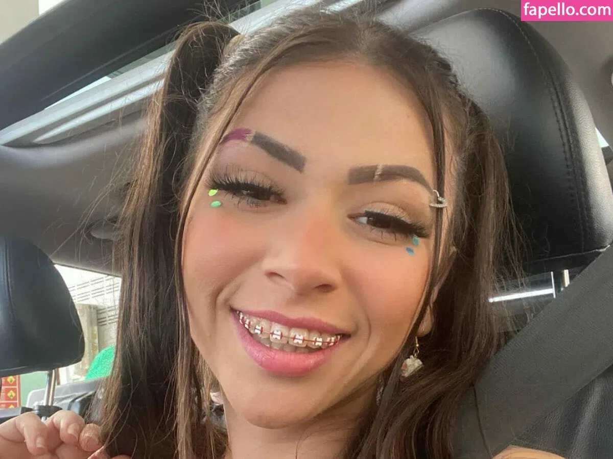 MC Pipokinha Onlyfans Photo Gallery 