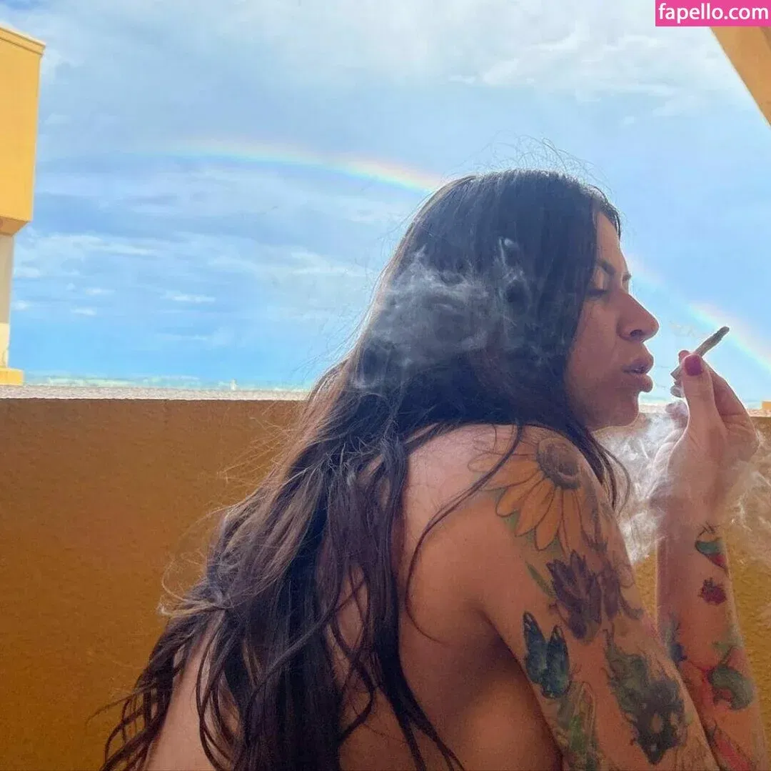 MC Pipokinha Onlyfans Photo Gallery 