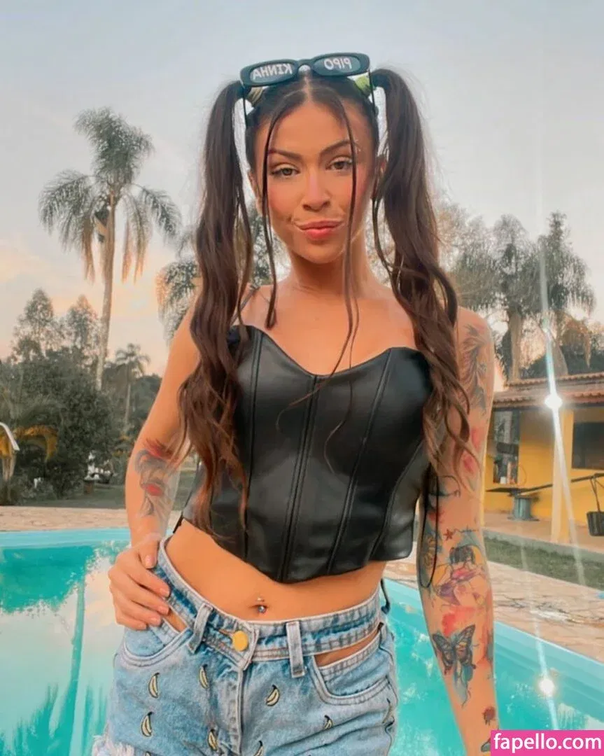 MC Pipokinha Onlyfans Photo Gallery 