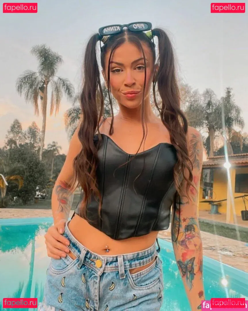 MC Pipokinha Onlyfans Photo Gallery 