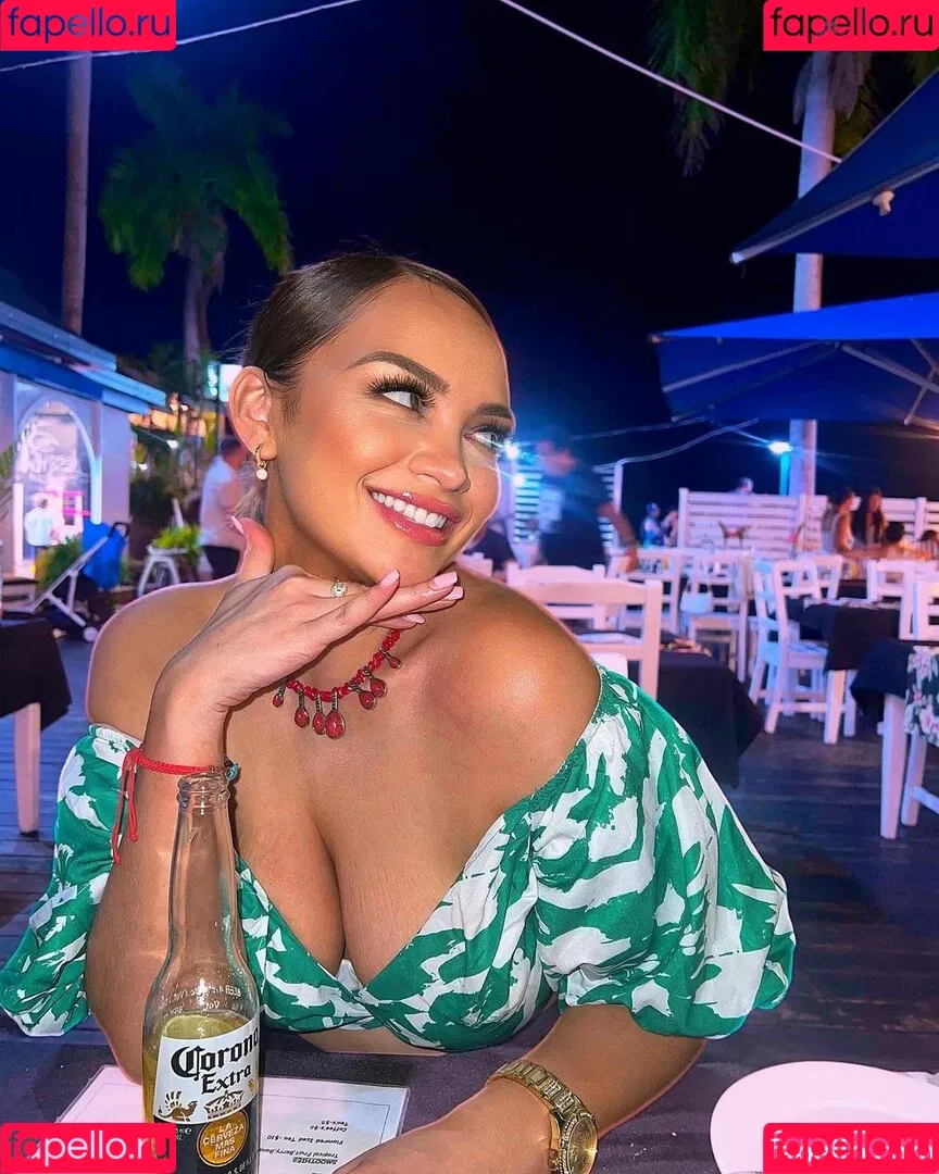 Karina Atavenitia Onlyfans Photo Gallery 