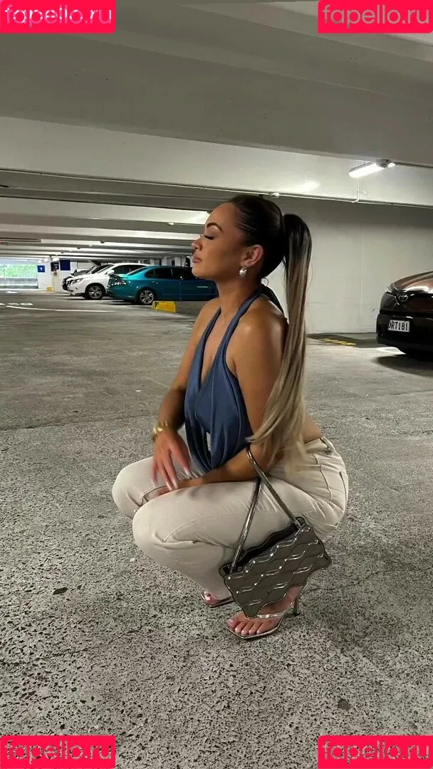 Karina Atavenitia Onlyfans Photo Gallery 