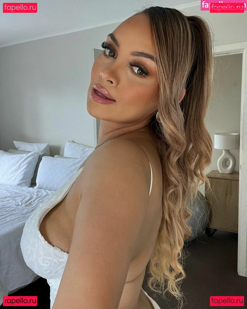 Karina Atavenitia Onlyfans Photo Gallery 