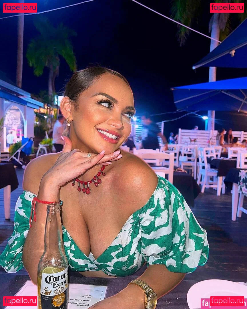 Karina Atavenitia Onlyfans Photo Gallery 