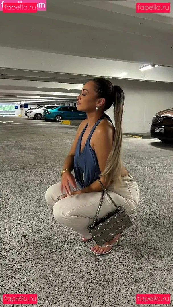 Karina Atavenitia Onlyfans Photo Gallery 