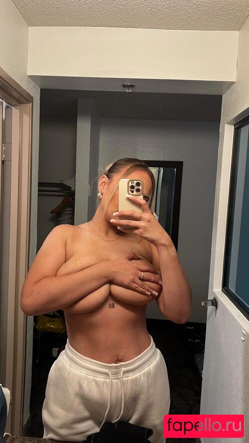 Karina Atavenitia Nude Onlyfans Photo 40