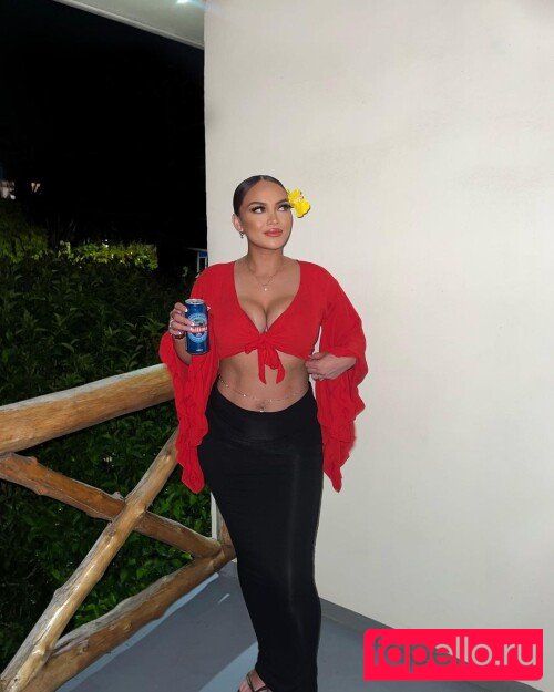 Karina Atavenitia Nude Onlyfans Photo 6
