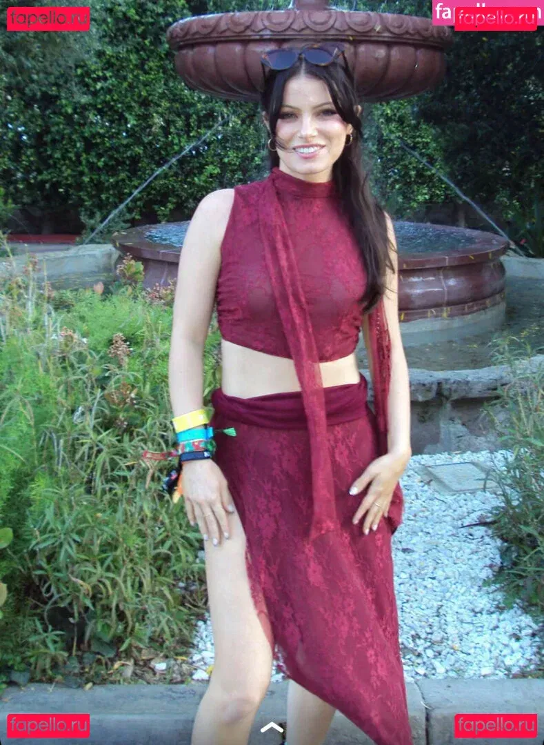 Gianna Christine Onlyfans Photo Gallery 