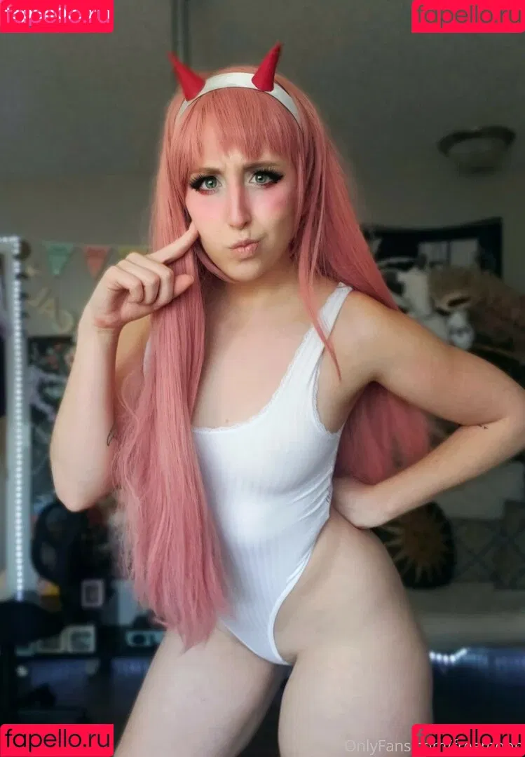 Moon_IRL Onlyfans Photo Gallery 