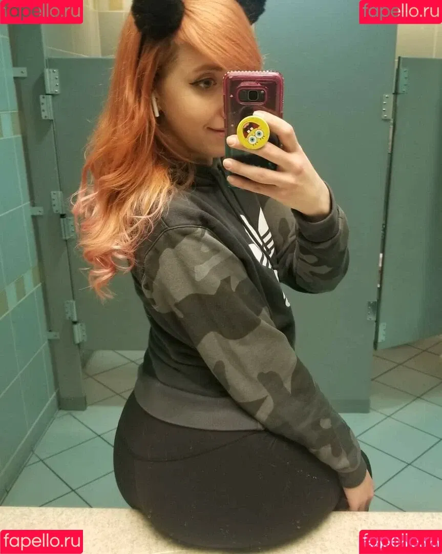 Moon_IRL Onlyfans Photo Gallery 