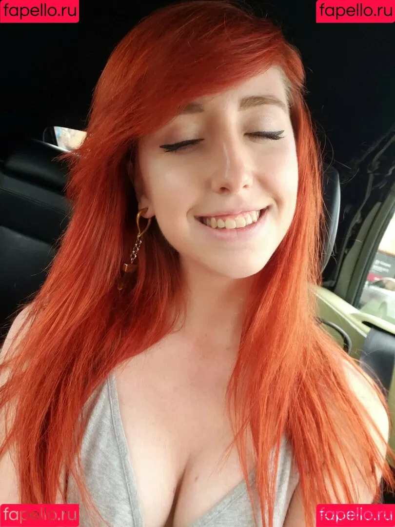 Moon_IRL Onlyfans Photo Gallery 