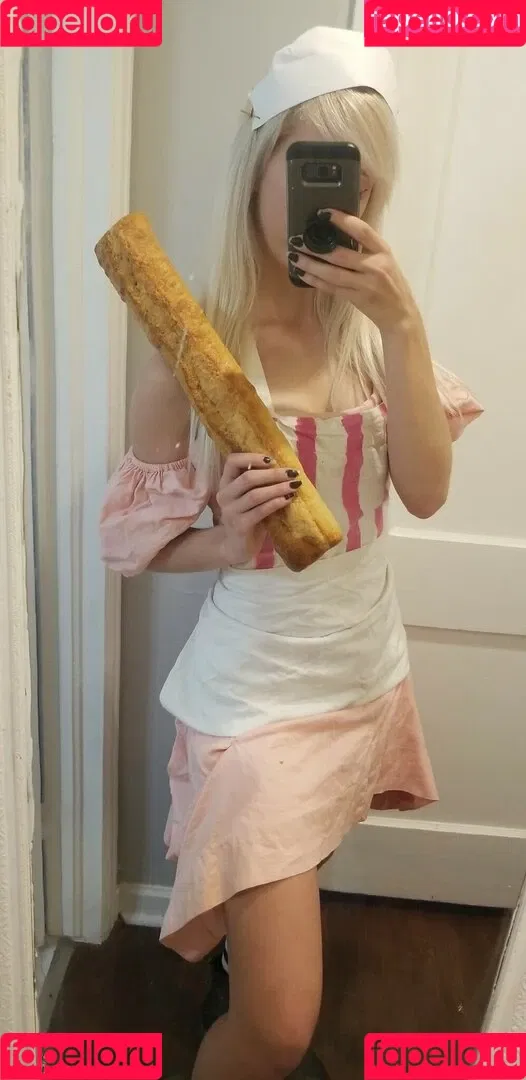 Moon_IRL Onlyfans Photo Gallery 