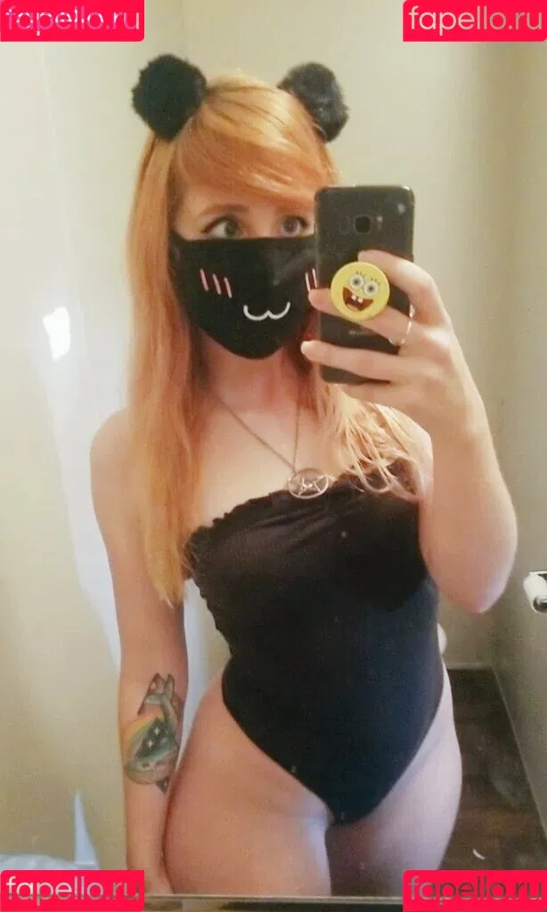Moon_IRL Onlyfans Photo Gallery 