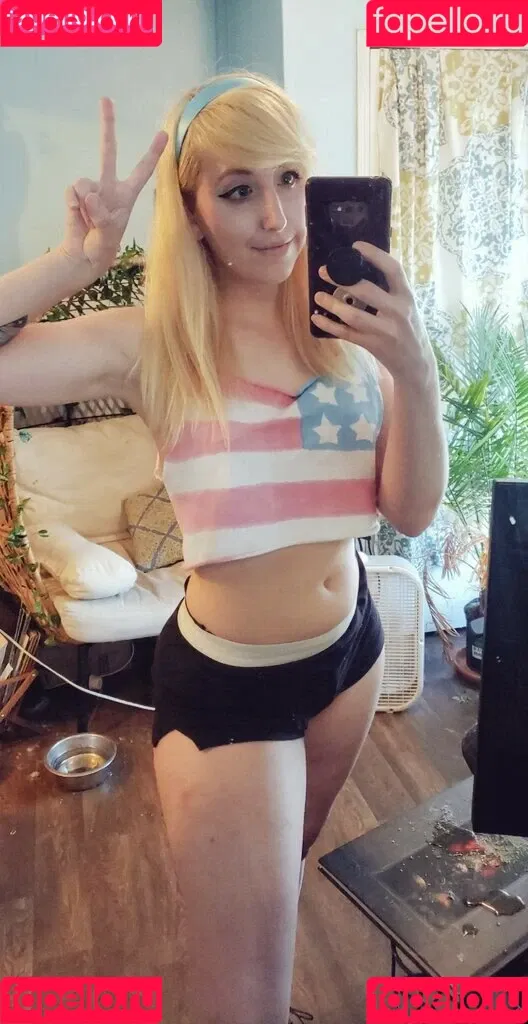 Moon_IRL Onlyfans Photo Gallery 