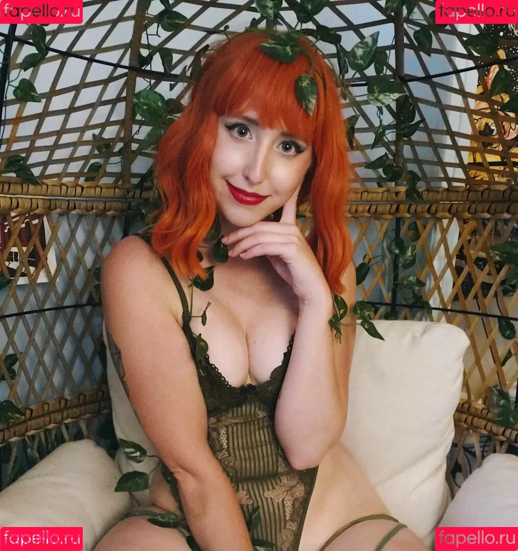 Moon_IRL Onlyfans Photo Gallery 