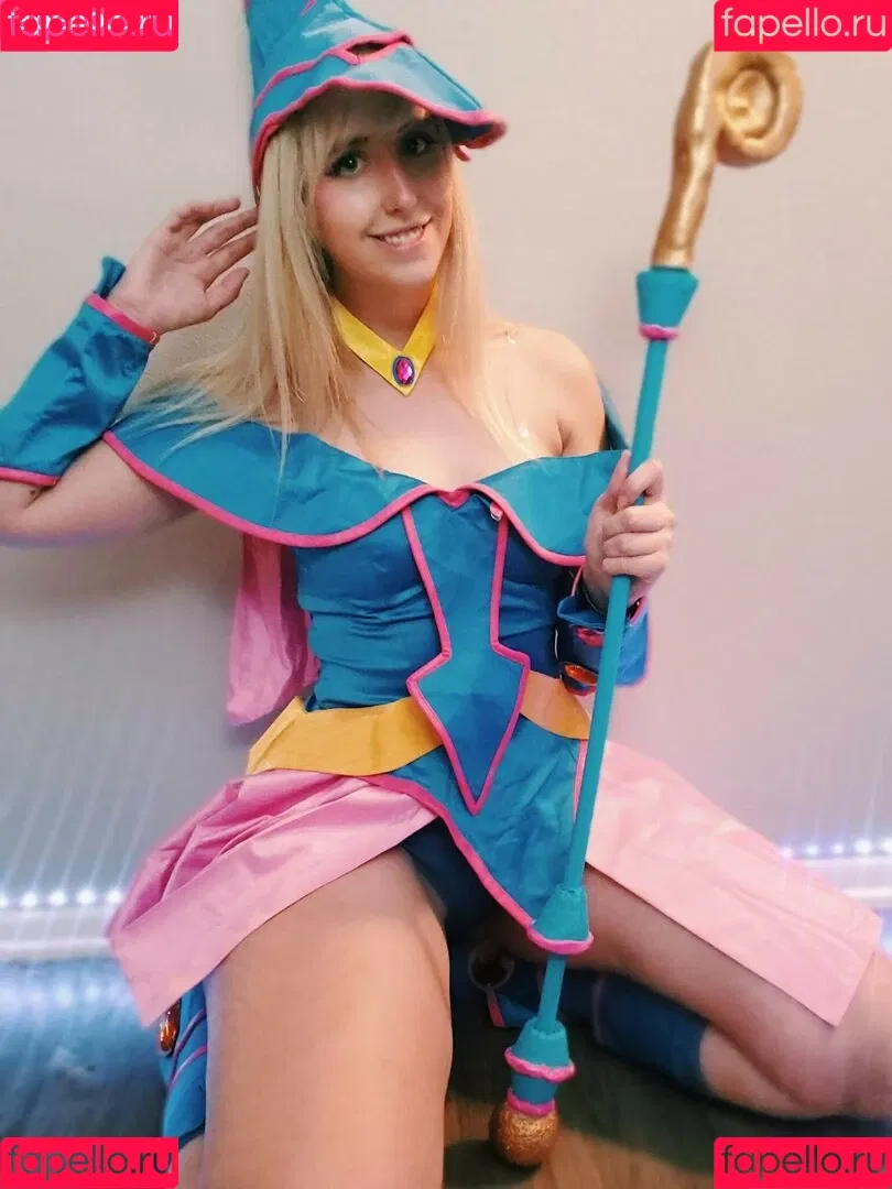 Moon_IRL Onlyfans Photo Gallery 