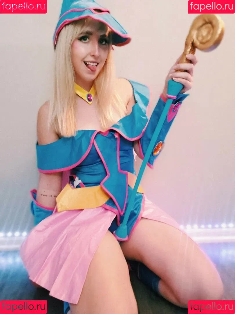 Moon_IRL Onlyfans Photo Gallery 