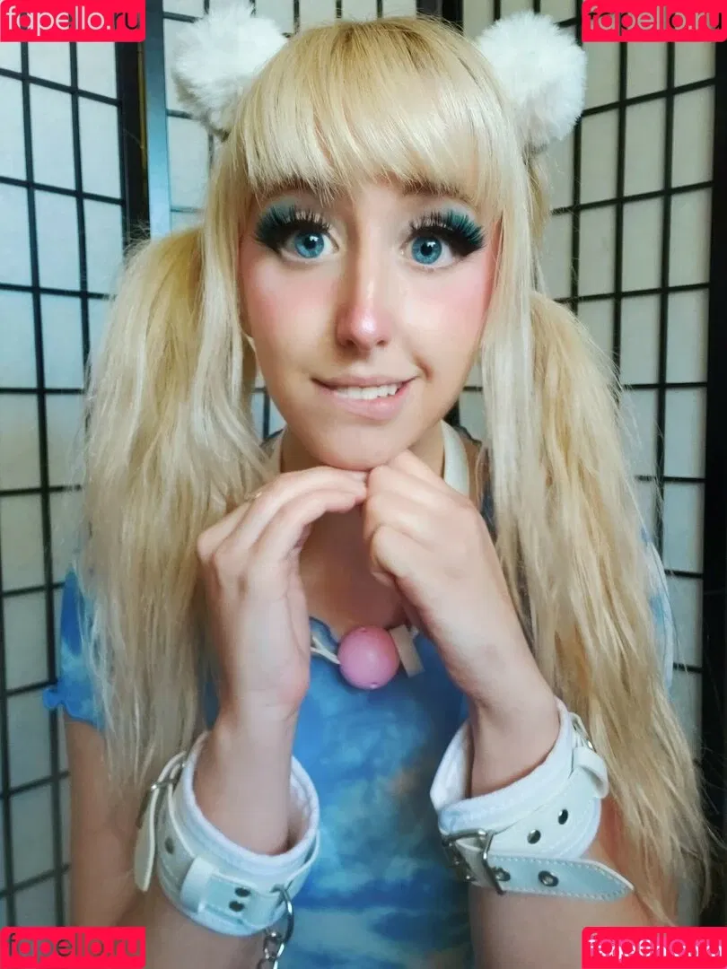 Moon_IRL Onlyfans Photo Gallery 