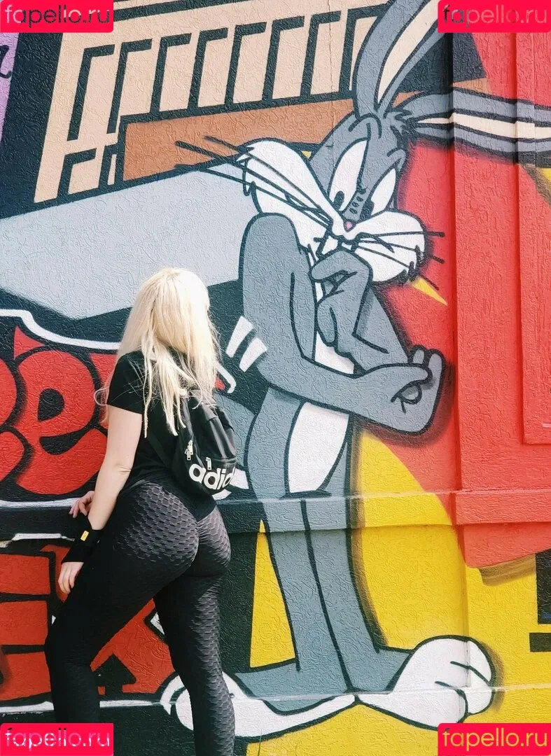 Moon_IRL Onlyfans Photo Gallery 
